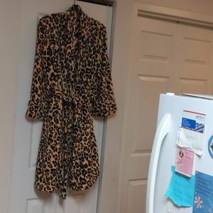 Leopard robe with pockets/very soft fur